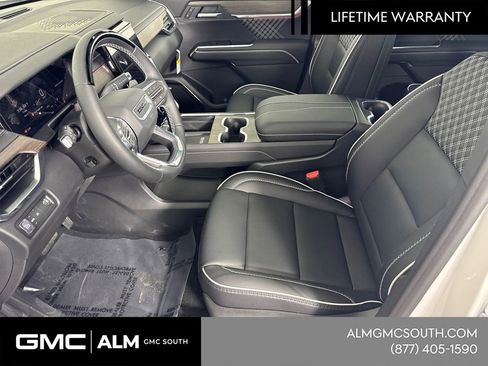 New 2026 GMC Acadia Denali w/ Super Cruise Package FWD image 11