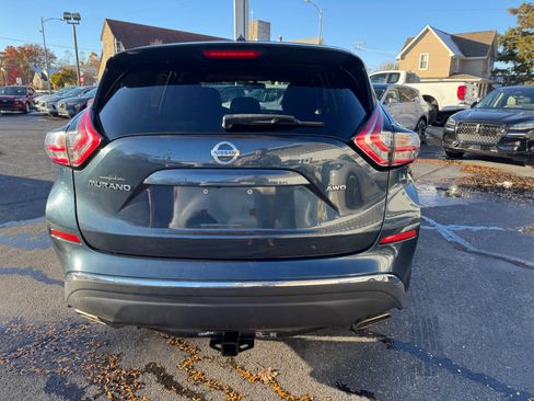Used 2016 Nissan Murano S image 4