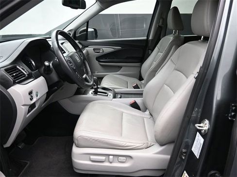 Used 2019 Honda Ridgeline RTL-T image 21