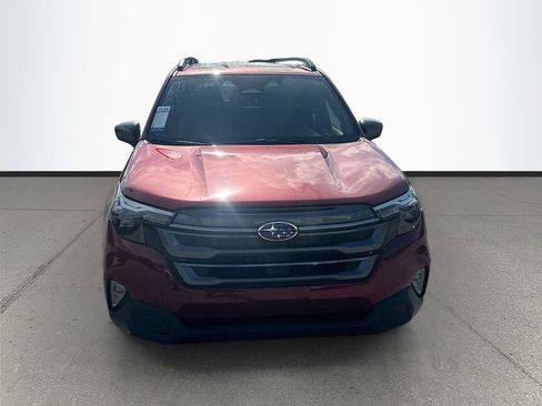 Certified 2025 Subaru Forester Premium w/ Convenience Package #1 AWD/4WD image 2