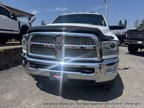 Used 2015 RAM 3500 Laramie w/ Convenience Group AWD/4WD image 4