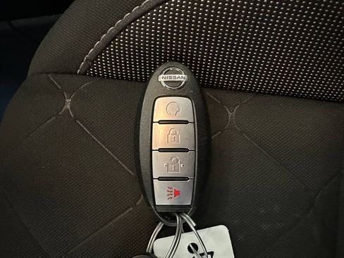 Used 2020 Nissan Kicks SV FWD image 17