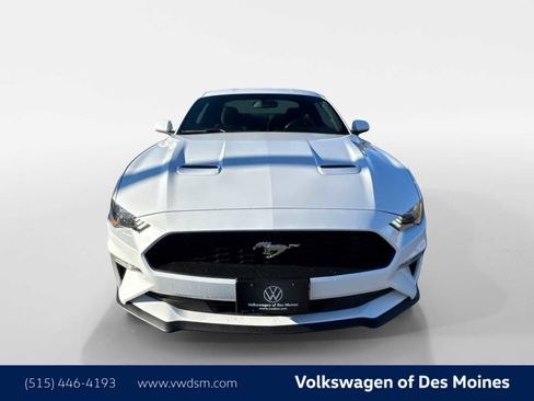Used 2018 Ford Mustang Coupe image 7