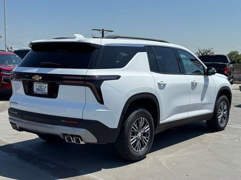New 2026 Chevrolet Traverse LT FWD image 5