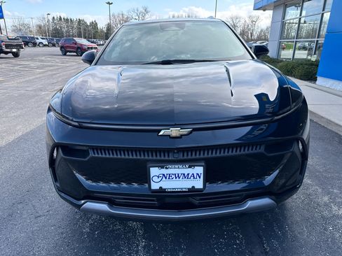 Used 2024 Chevrolet Equinox EV LT FWD image 12