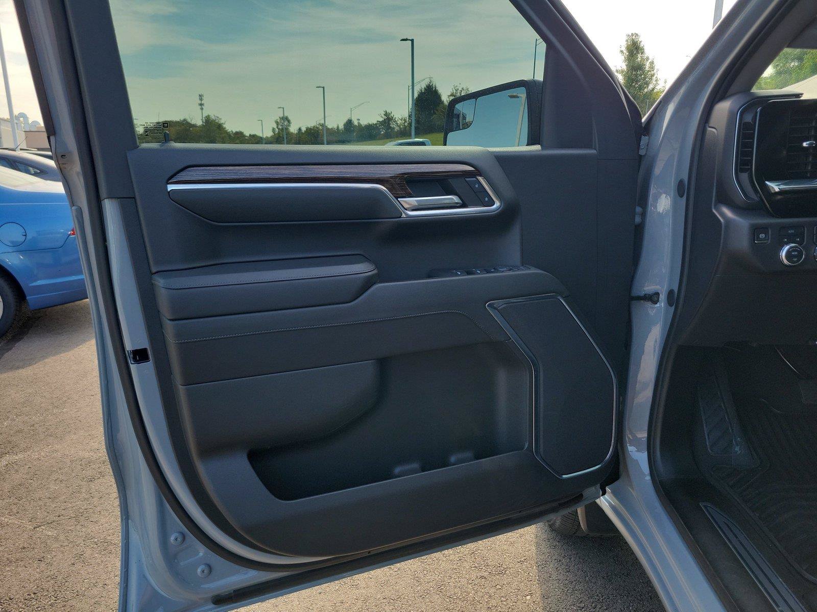 Used 2024 GMC Sierra 1500 Elevation AWD/4WD image 19