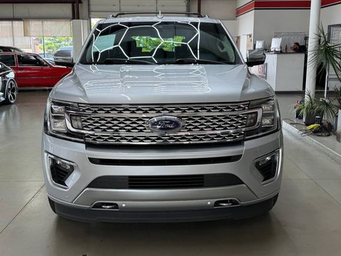 Used 2019 Ford Expedition Platinum AWD/4WD image 6