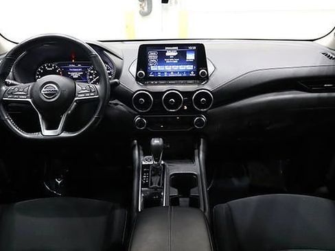 Used 2022 Nissan Sentra SV image 28