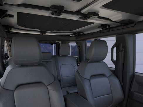 New 2026 Ford Bronco Outer Banks w/ Sasquatch Package AWD/4WD image 12