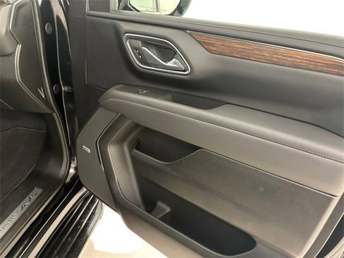 Used 2023 Chevrolet Tahoe High Country image 15