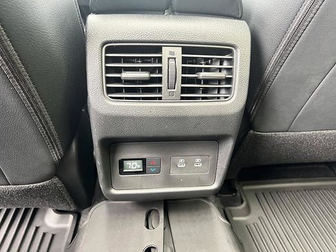Certified 2025 Nissan Rogue SL w/ Tech Package AWD/4WD image 30