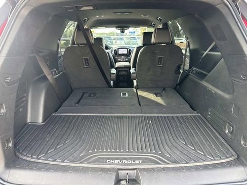 Used 2023 Chevrolet Traverse Premier image 12
