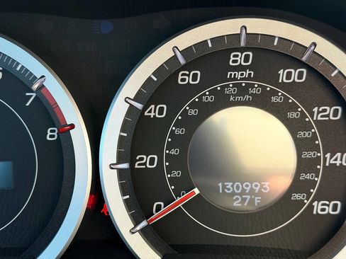 Used 2010 Acura TSX Sedan image 29