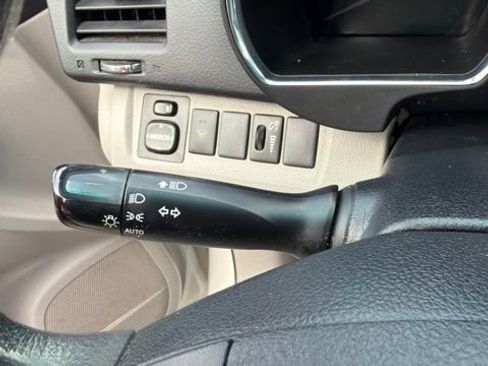 Used 2010 Toyota Highlander 4WD image 14