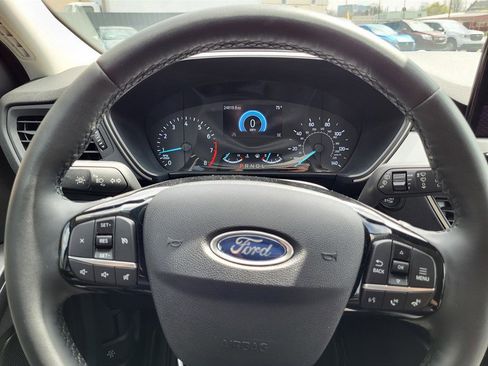 Used 2022 Ford Escape SE w/ SE Sport Appearance Package FWD image 14