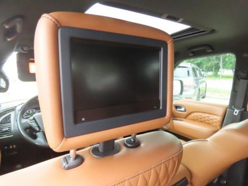 Used 2021 INFINITI QX80 Sensory w/ All-Season Package RWD image 21