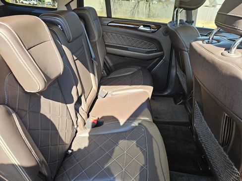 Used 2019 Mercedes-Benz GLS 450 4MATIC image 16