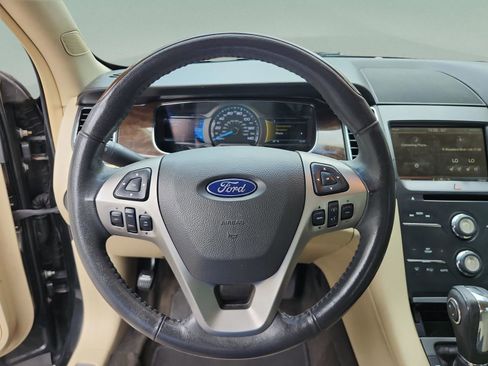 Used 2015 Ford Taurus Limited image 9