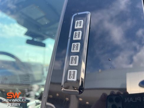 New 2026 Ford F350 Lariat w/ Black Appearance Package image 9
