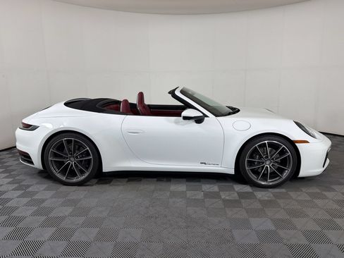 Certified 2024 Porsche 911 Carrera RWD image 9