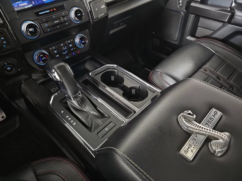 Used 2019 Ford F150 Lariat w/ Equipment Group 502A Luxury AWD/4WD image 24