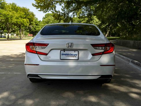 Used 2018 Honda Accord LX image 8