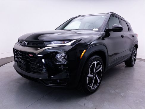 Used 2023 Chevrolet TrailBlazer RS FWD image 12
