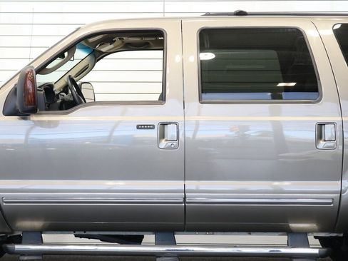 Used 2005 Ford Excursion Limited image 48