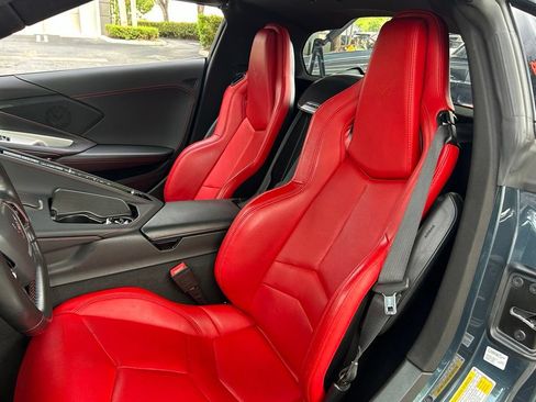 Used 2021 Chevrolet Corvette Stingray Coupe w/ 1LT RWD image 12