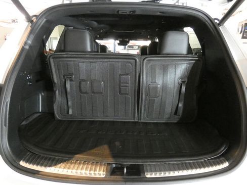 Used 2024 Kia Telluride AWD image 6