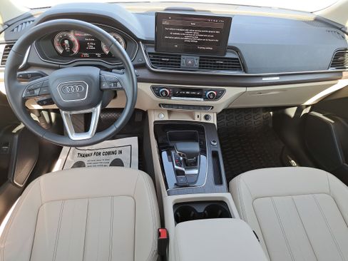 Used 2025 Audi Q5 2.0T Premium image 9
