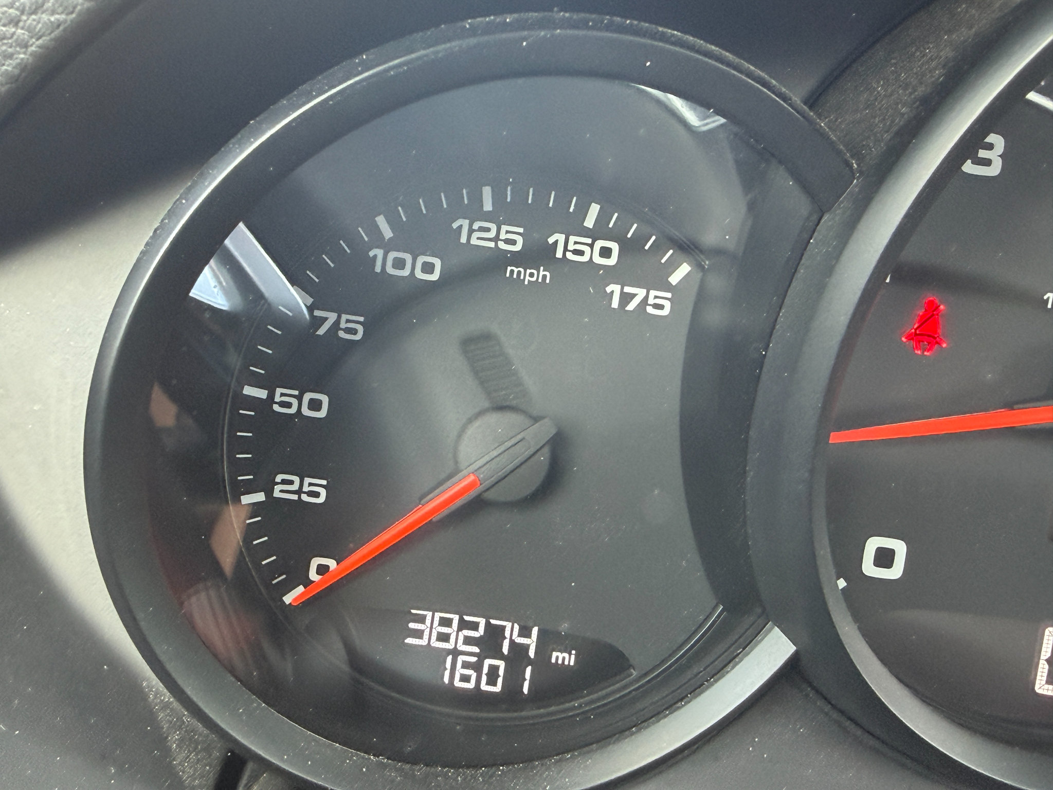Used 2017 Porsche 718 Boxster RWD image 36