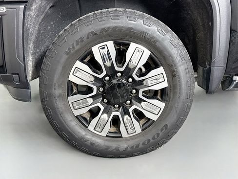 Used 2024 GMC Sierra 2500 Denali w/ Denali Reserve Package image 32