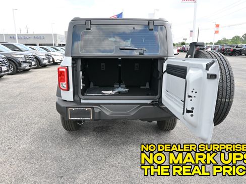 New 2026 Ford Bronco 2-Door AWD/4WD image 6