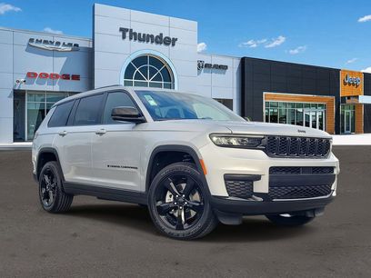 New 2025 Jeep Grand Cherokee L Laredo