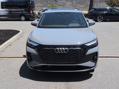 Used 2023 Audi Q4 e-tron Premium w/ Convenience Package AWD/4WD image 4