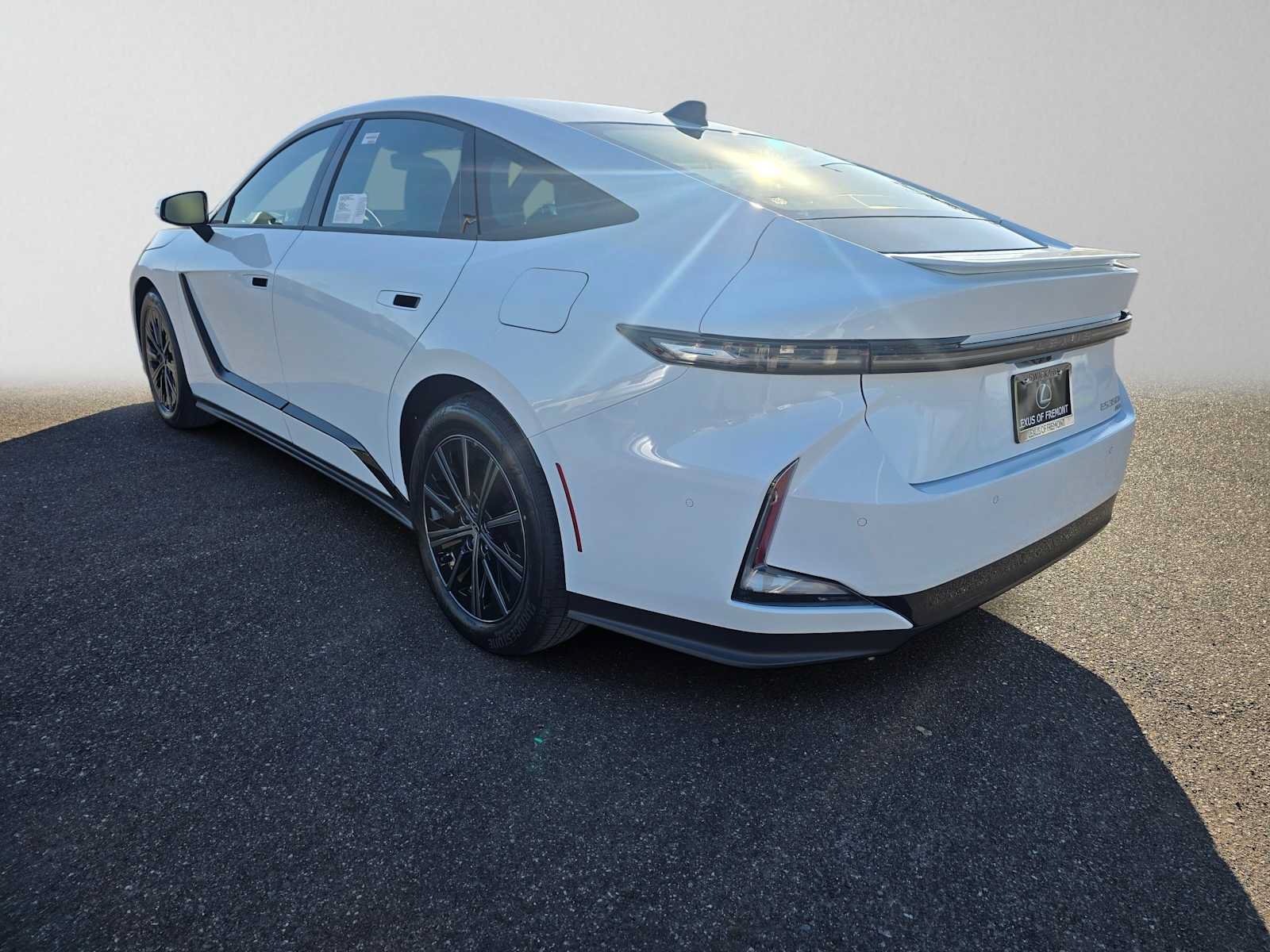 New 2026 Lexus ES 350h AWD image 5