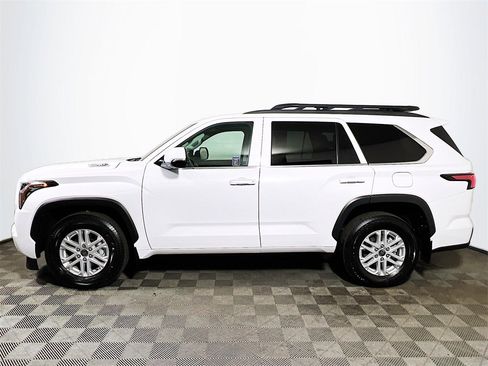 Used 2024 Toyota Sequoia SR5 image 5