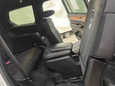 Used 2023 Jeep Grand Cherokee L Summit image 33