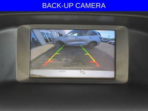 Used 2017 Ford Focus SE FWD image 5