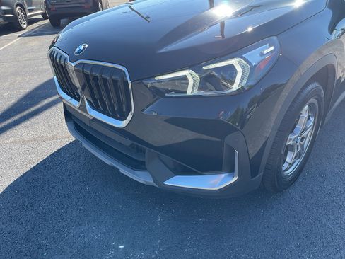 Used 2023 BMW X1 xDrive28i image 2