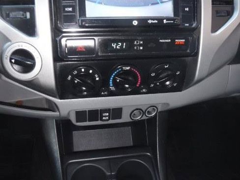 Used 2014 Toyota Tacoma 4x4 Double Cab w/ TRD Sport Package image 16