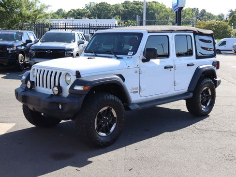 Used 2018 Jeep Wrangler Unlimited Sport S AWD/4WD image 5