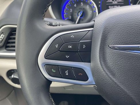 Used 2023 Chrysler Voyager LX image 18