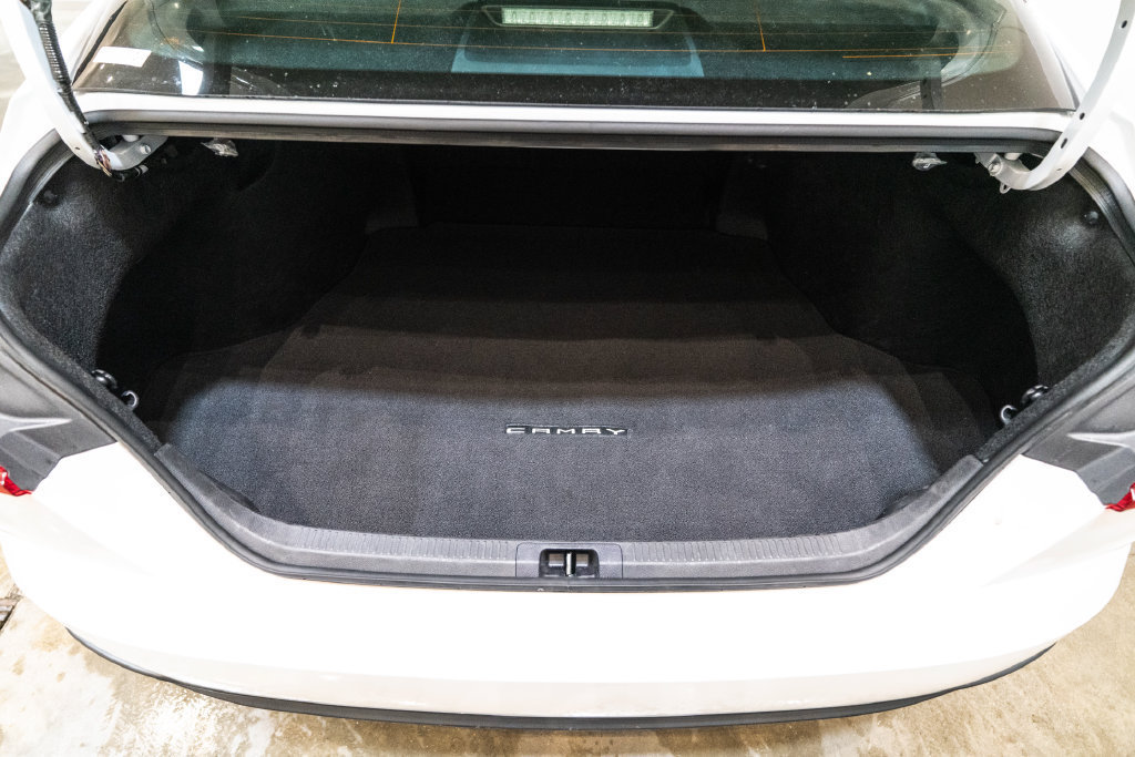 Used 2026 Toyota Camry SE w/ Convenience Package FWD image 33