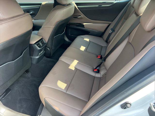 Certified 2025 Lexus ES 350 w/ Premium Package FWD image 21