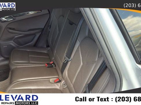 Used 2017 Porsche Macan S image 30
