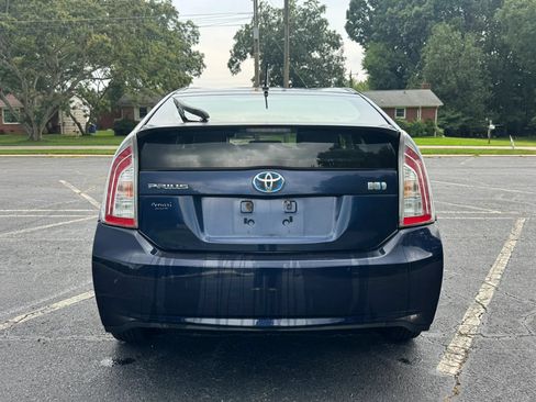 Used 2013 Toyota Prius Two FWD image 6