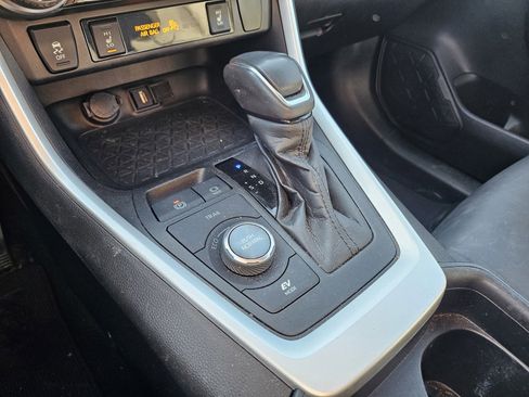 Used 2021 Toyota RAV4 XSE w/ XSE Grade Weather Package image 14