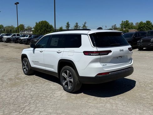 New 2026 Jeep Grand Cherokee L Limited w/ Trailer Tow Package AWD/4WD image 8